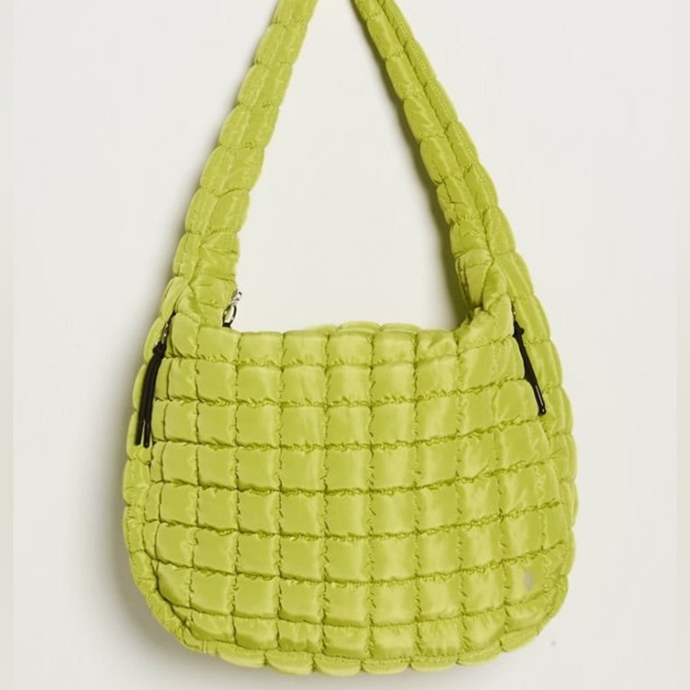 NWT Free People Movement Quilted Carryall Puffer Bag in Color Honeydew - Picture 3 of 6